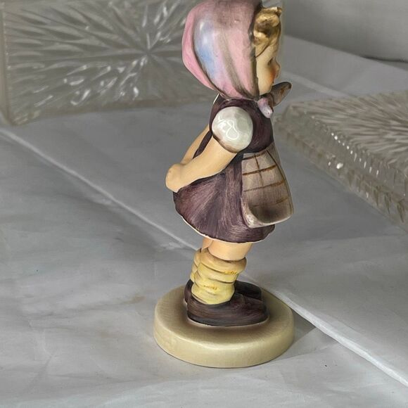 Draft Listing1963 Goebel Hummel “ Which Hand” Figurine 258 - Picture 7 of 8